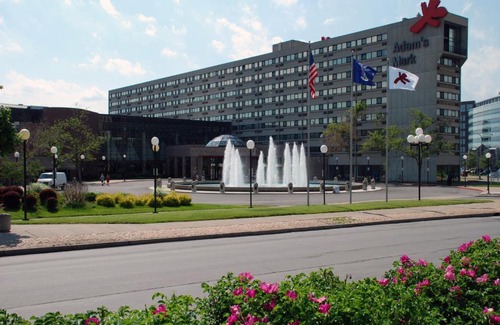 Columbus Hôtel | Ramada by Wyndham Buffalo Downtown
