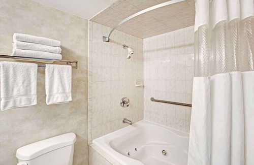 Flemington Hôtel | Ramada by Wyndham Flemington