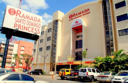 Evaristo Morales Hôtel | Ramada by Wyndham Princess Santo Domingo