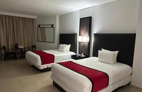 Evaristo Morales Hôtel | Ramada by Wyndham Princess Santo Domingo