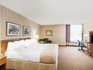 Watertown Hôtel | Ramada by Wyndham Watertown Thousand