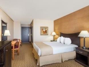 Watertown Hôtel | Ramada by Wyndham Watertown Thousand