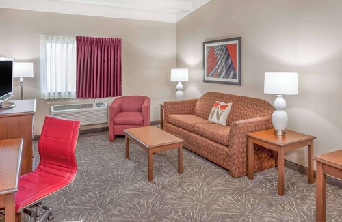 Hammond Hôtel | Ramada Hotel & Conference Center by Wyndham Hammond