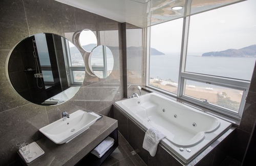 Irun-myeon Hôtel | Ramada Suites Geoje