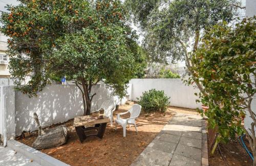 Ramat Hasharon Appartement | Ramat Hasharon Chic Peaceful Stay by Sea N' Rent
