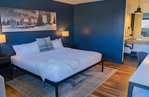 Winter Park Hôtel | Rambler Single King, Gravity Haus Winter Park, Gym Access, Downtown Ease