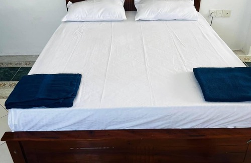 Kudapaduwa Maison | Ramlyn Guesthouse & Restaurant