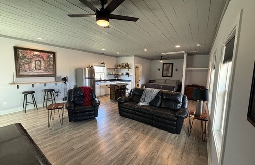 Llano Cabine | Ranch Hand Cabin in Llano Texas