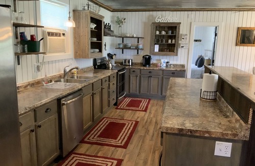 Centerville Cabine | Ranch Lodge - A Texas Ranch Getaway