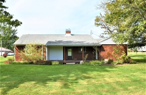 Meadville Maison | Ranch near Conneaut Lake, Pymatuning Lake, and Lake Erie