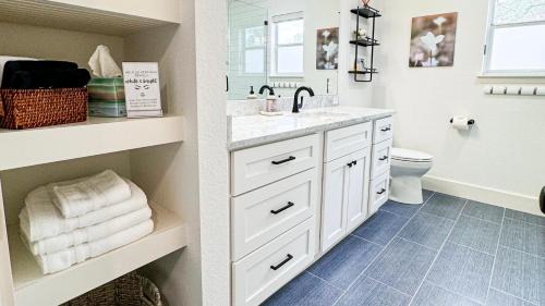 Johnson City Maison | Ranchview Retreat in the heart of Johnson City