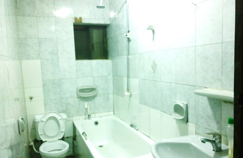Somolu Appartement | Raphael's Place avec cuisine, lave-linge et Wifi gratuit