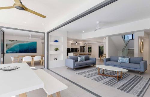 Palm Cove Maison | Raphari At The Cove - A Stunning Poolside Escape