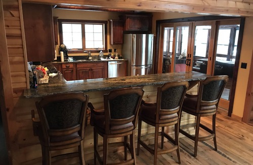Northville Maison | CABINE EN LUXUEUX - LAC DE SACANDAGA! GRANDES 4 GRANDES FAMILLES OU DEUX FAMILLES À PARTAGER