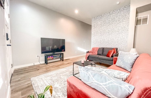 Columbus Maison | Rare 2Br + Office