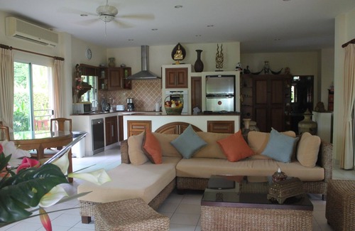 Rawai Villa | RARE ! 3 bed, piscine-jacuzzi,1600m2,jardin tropical,calme. -15% du 14 au 24 oct
