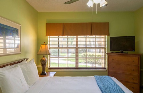 Delray Beach Station Balnéaire | RARE FIND! Beach Front Resort at Gulf Stream Sleeps 2-4 with pool, hot tub, BBQ
