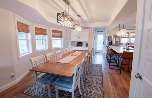 North End Maison | Rare Find! Entire 4 story home, fully renovated, in a great location!