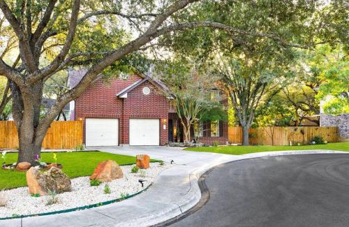 North Central Thousand Oaks Maison | RARE FIND! Heatd Pool Spa GameRoom Fall Special!