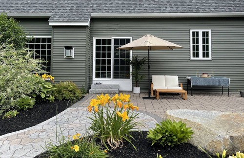 Somersworth Maison | RARE FIND Home Away from Home