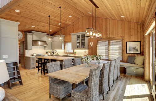 Breezy Point Cabine | ÉVALUÉ UN DES TOP VRBO'S PAR MN MENSUEL MAGAZINE! DESIGNER INTÉRIEUR APPARTENANT