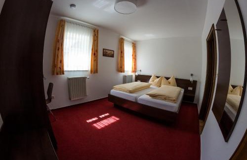 Bad Zwesten Maison | Ratskeller Niederurff - Hotel & Restaurant