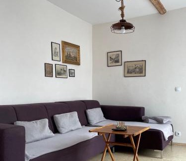 Bad Frankenhausen/Kyffhauser Appartement | Ratstraße im Kyffhäuser - krumm & schief