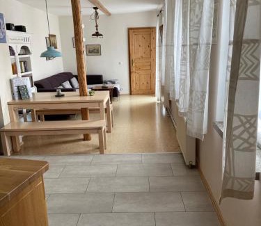Bad Frankenhausen/Kyffhauser Appartement | Ratstraße im Kyffhäuser - krumm & schief