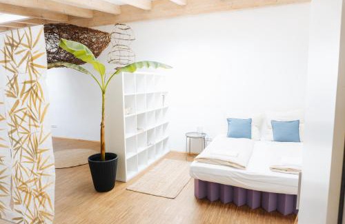 City Centre Regensburg Appartement | raum life - Quartier 10 - Gemeinsam zentral wohnen auf 300qm - Parkplätze