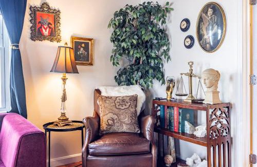 Salem Appartement | Ravens Hollow