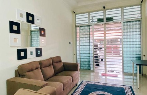 Segamat Maison | Rawyna homestay segamat