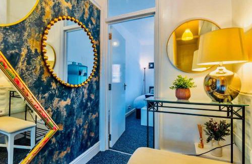 Rayleigh Appartement | Rayleigh Retreat-Spacious Family 3 Bed Apartment