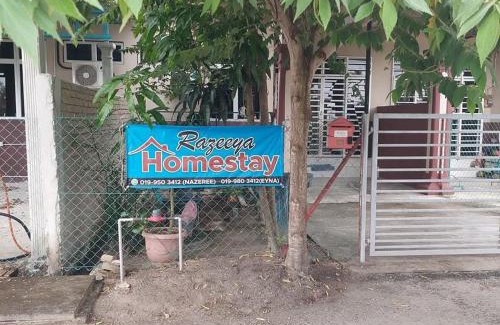 Pasir Puteh Maison | Razeeya Homestay