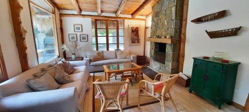 Zapallar Maison | Rbkº Casa en Zapallar con hermosa vista y jardín.