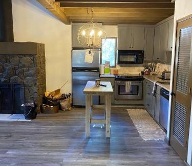 Black Butte Ranch Maison | RC8 - Cute & Cozy Cabin