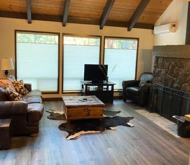 Black Butte Ranch Maison | RC8 - Cute & Cozy Cabin