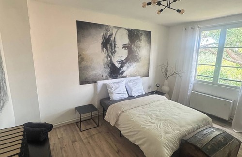 Saint-Hippolyte Maison | Maison rénové f4 avec 880m2 de terrain,animaux acceptés proche des plages