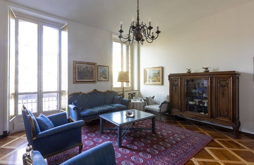 Crocetta Appartement | Re Umberto Luxury Apartment - City Center - Private Parking