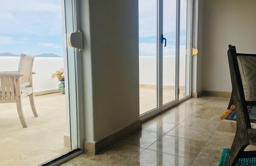 Centro Copropriété | Spl Anniversary: Condo rénové dans de fabuleuses vues Pedregal, océan, ville et Mtn