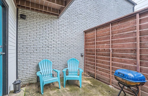 Oak Lawn Appartement | Reagan 105: Charming 1-bedroom apartment in superb Dallas with AC
