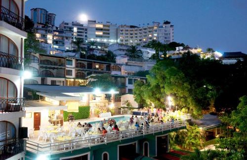 Lomas de Costa Azul Hôtel | Real Bananas All Inclusive
