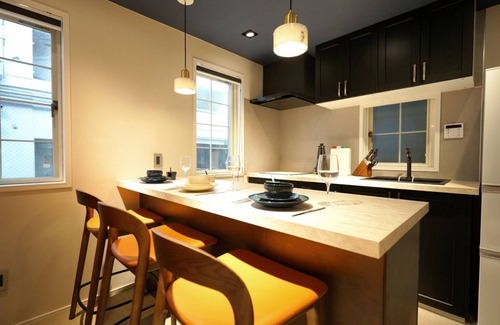 Aoyama Appartement | Real Life AOYAMA 1BR suite 2 double bed 3min metro