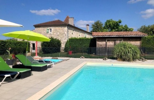 Bourran Maison | Gîte Kiwi - Pigeonnier de Saint-Vincent - 3 chambres jardin, terrasse et piscine