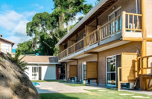Feiticeira Copropriété | Recanto da Feiticeira | Double suite with balcony
