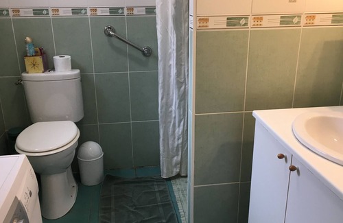 Les Boucholeurs Appartement | Recent apartment 200m from the sea.