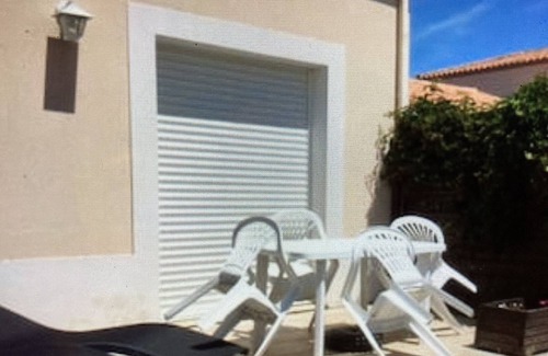 Les Boucholeurs Appartement | Recent apartment 200m from the sea.