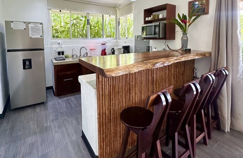 Puerto Jimenez Maison | Recently Constructed Modern 1 Bedroom Vacation Home