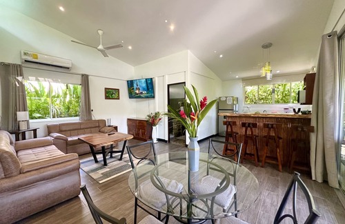 Puerto Jimenez Maison | Recently Constructed Modern 1 Bedroom Vacation Home