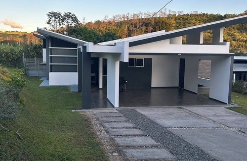 Carrillos Maison | Recently upgraded, AC on all rooms. Modern, secure and clean house