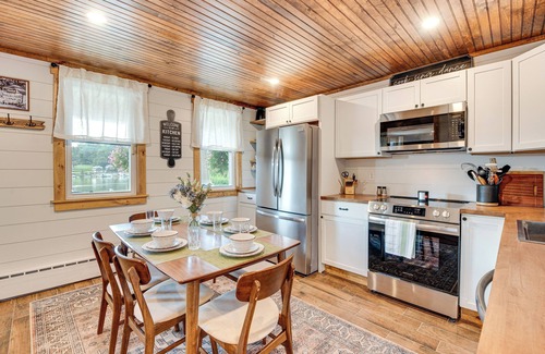 Harveys Lake Maison | Recently Renovated Harveys Lake Retreat w/Dock!